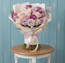 Букет цветов из:  Розы в Савино Новгородская область