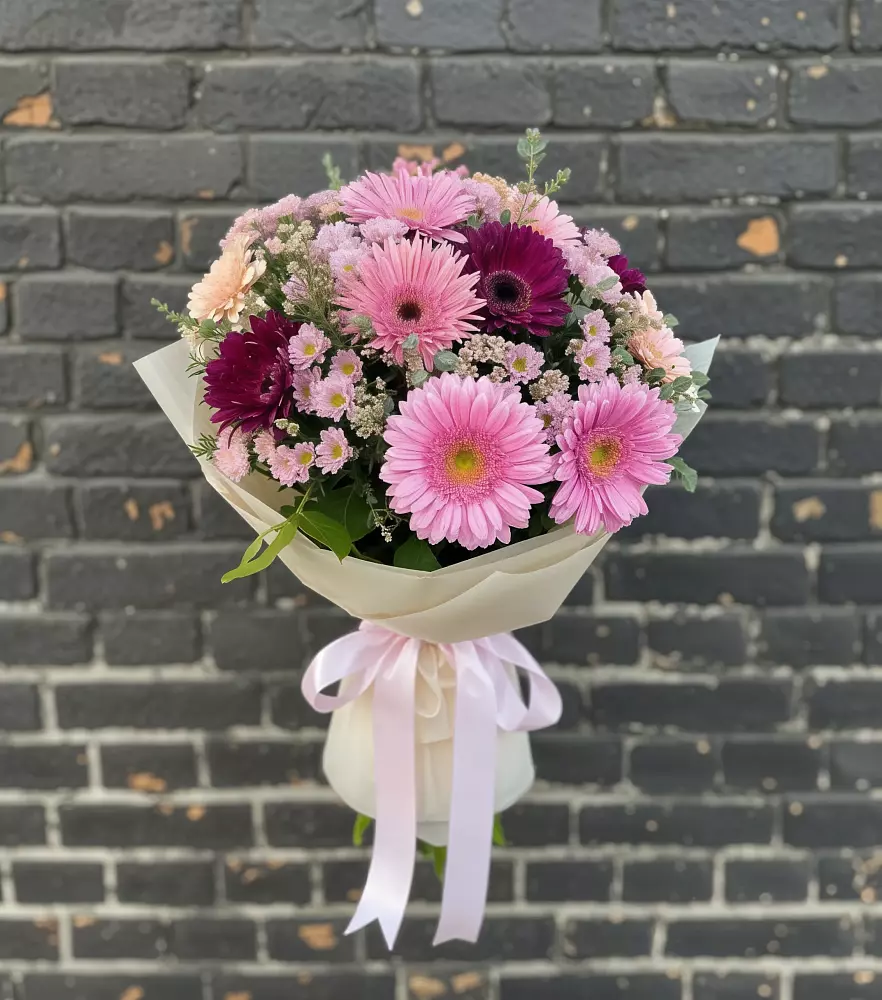 Букет цветов из: Герберы и Хризантемы в Савино Новгородская область