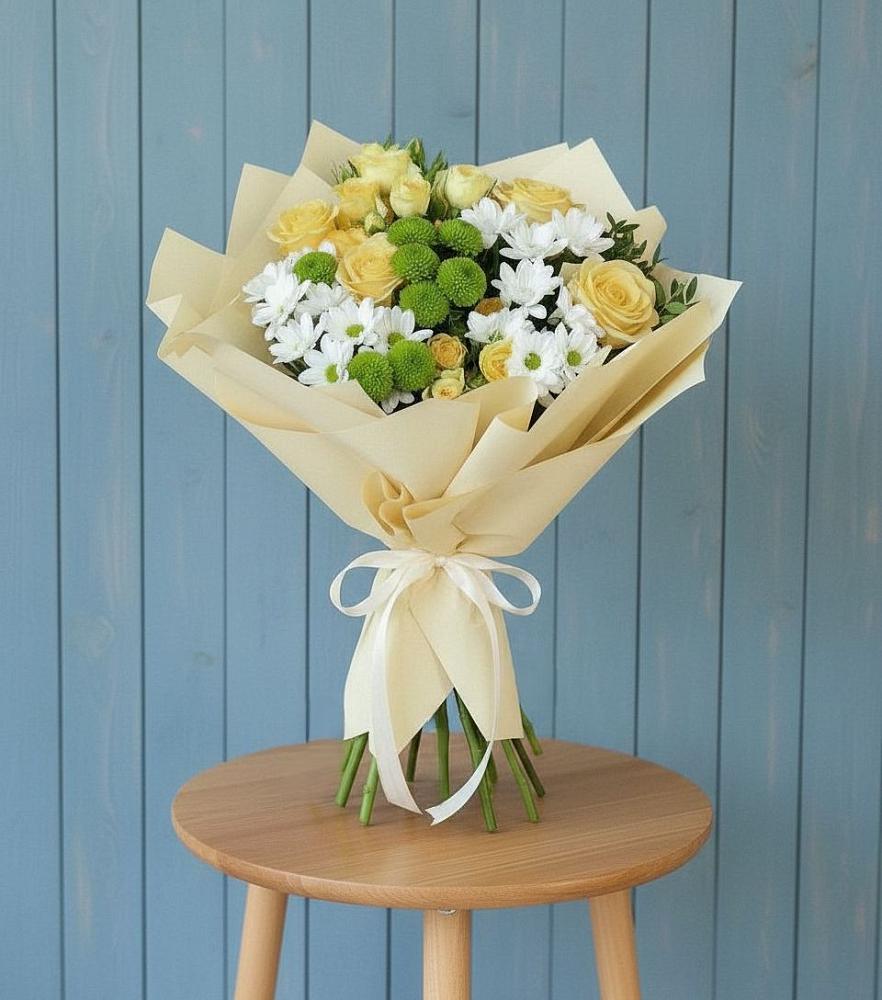 Букет цветов из: Хризантемы и Розы в Савино Новгородская область