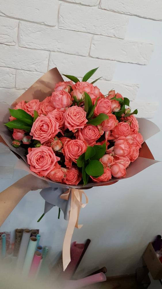 Букет цветов из: Розы в Савино Новгородская область