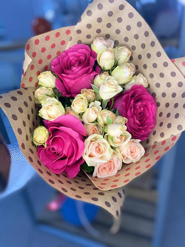 Букет цветов из: Розы в Савино Новгородская область