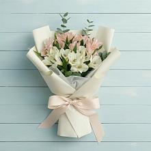 Букет цветов из:  Альстромерии #REPLACE_PRED# Савино Новгородская область