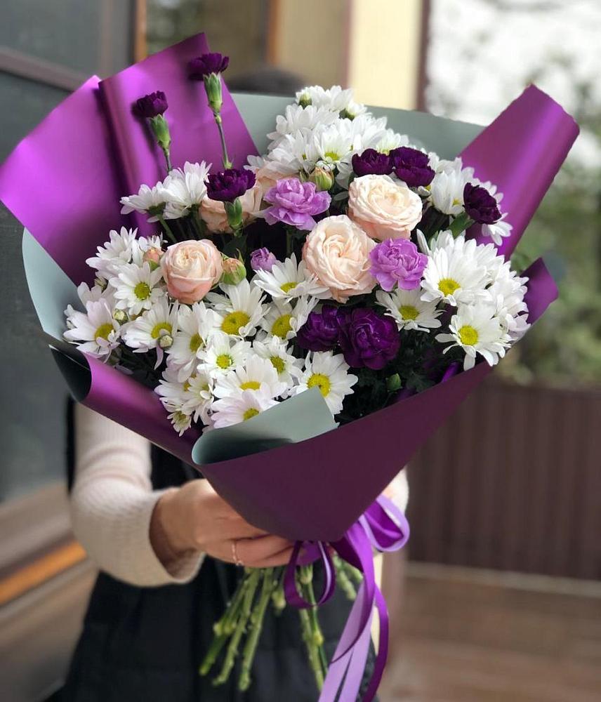 Букет цветов из: Хризантемы, Гвоздики и Розы в Савино Новгородская область