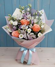 Букет цветов из:  Лизиантусы, Розы, Альстромерии и Гипсофила #REPLACE_PRED# Савино Новгородская область
