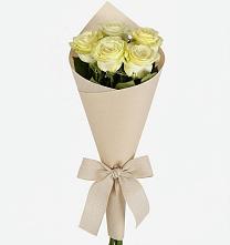 Букет цветов из:  Розы в Савино Новгородская область