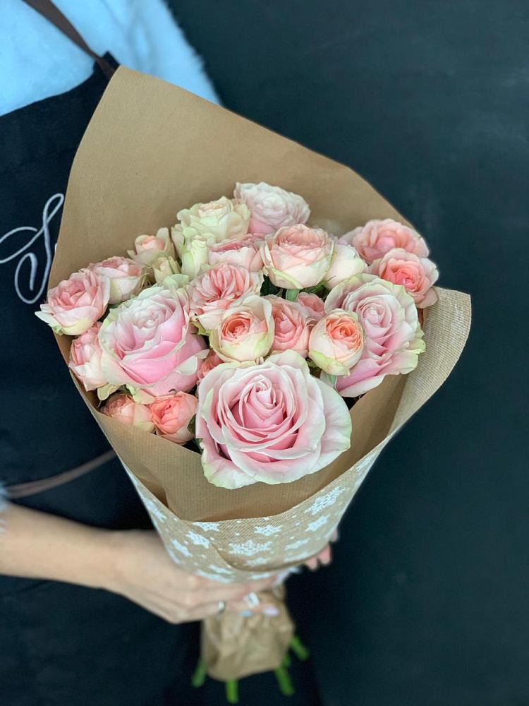 Букет цветов из: Хризантемы и Розы в Савино Новгородская область