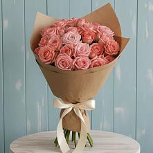 Букет цветов из:  Розы в Савино Новгородская область
