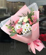 Букет цветов из:  Розы, Лизиантусы и Хризантемы в Савино Новгородская область