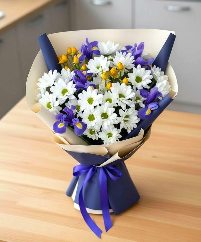 Букет цветов из: Розы, Ирисы и Хризантемы в Савино Новгородская область