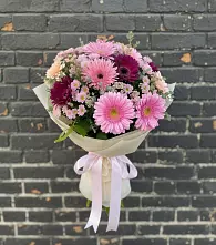 Букет цветов из:  Герберы и Хризантемы в Савино Новгородская область