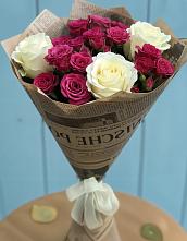 Букет цветов из:  Розы в Савино Новгородская область