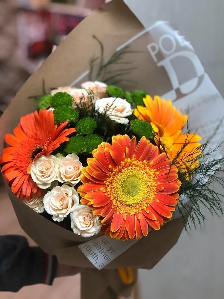 Букет цветов из: Герберы, Хризантемы и Розы в Савино Новгородская область