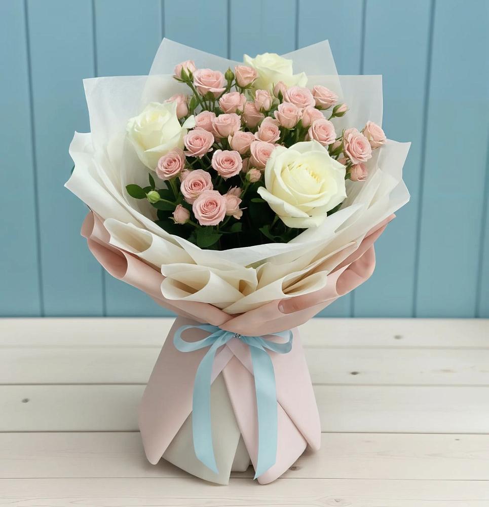 Букет цветов из: Розы в Савино Новгородская область